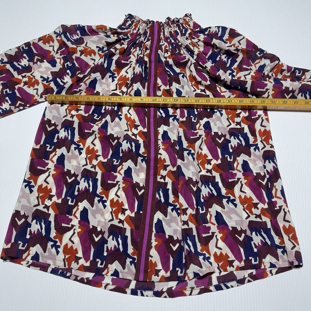Rungolee Silk Blouse Size S Abstract Print Smocked Neck & Cuff Long Sleeve Top - Picture 8 of 10